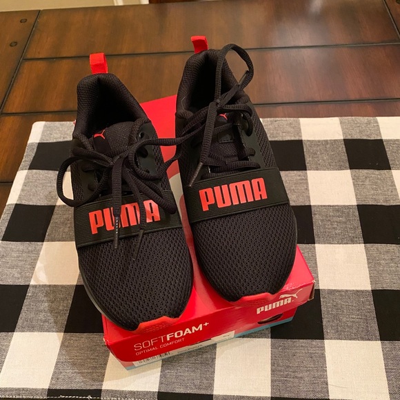 Boys Puma sneakers - Picture 1 of 9